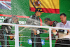 GP BRASILE, The podium (L to R): Lewis Hamilton (GBR) Mercedes AMG F1, second; George Russell (GBR) Mercedes AMG F1, vincitore; Carlos Sainz Jr (ESP) Ferrari, third; Riccardo Musconi (ITA) Mercedes AMG F1 Performance Engineer.
13.11.2022. Formula 1 World Championship, Rd 21, Brazilian Grand Prix, Sao Paulo, Brazil, Gara Day.
- www.xpbimages.com, EMail: requests@xpbimages.com © Copyright: Bearne / XPB Images