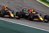 GP BRASILE, Sergio Perez (MEX), Red Bull Racing e Max Verstappen (NLD), Red Bull Racing 
13.11.2022. Formula 1 World Championship, Rd 21, Brazilian Grand Prix, Sao Paulo, Brazil, Gara Day.
- www.xpbimages.com, EMail: requests@xpbimages.com ¬© Copyright: Charniaux / XPB Images