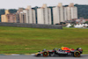 GP BRASILE, Sergio Perez (MEX) Red Bull Racing RB18.
13.11.2022. Formula 1 World Championship, Rd 21, Brazilian Grand Prix, Sao Paulo, Brazil, Gara Day.
- www.xpbimages.com, EMail: requests@xpbimages.com © Copyright: Bearne / XPB Images