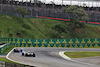 GP BRASILE, Guanyu Zhou (CHN) Alfa Romeo F1 Team C42 davanti a Mick Schumacher (GER) Haas VF-22.
13.11.2022. Formula 1 World Championship, Rd 21, Brazilian Grand Prix, Sao Paulo, Brazil, Gara Day.
- www.xpbimages.com, EMail: requests@xpbimages.com © Copyright: Bearne / XPB Images