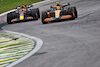 GP BRASILE, Lando Norris (GBR) McLaren MCL36 e Max Verstappen (NLD) Red Bull Racing RB18.
13.11.2022. Formula 1 World Championship, Rd 21, Brazilian Grand Prix, Sao Paulo, Brazil, Gara Day.
- www.xpbimages.com, EMail: requests@xpbimages.com © Copyright: Bearne / XPB Images