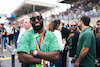 GP BRASILE, Tinie Tempah (GBR) Rapper on the grid.
13.11.2022. Formula 1 World Championship, Rd 21, Brazilian Grand Prix, Sao Paulo, Brazil, Gara Day.
- www.xpbimages.com, EMail: requests@xpbimages.com © Copyright: Bearne / XPB Images