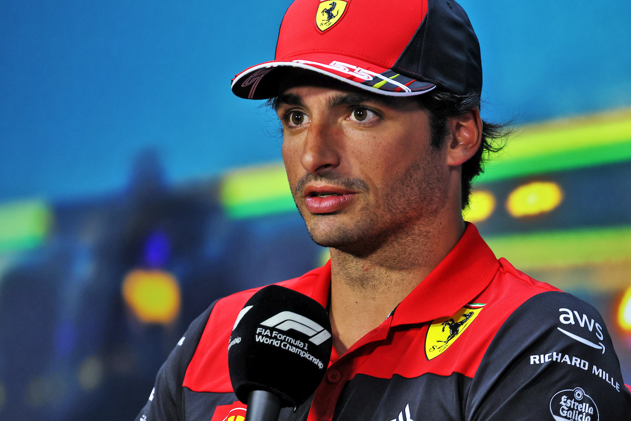 GP BRASILE, Carlos Sainz Jr (ESP) Ferrari in the FIA Press Conference.
10.11.2022. Formula 1 World Championship, Rd 21, Brazilian Grand Prix, Sao Paulo, Brazil, Preparation Day.
- www.xpbimages.com, EMail: requests@xpbimages.com © Copyright: Bearne / XPB Images