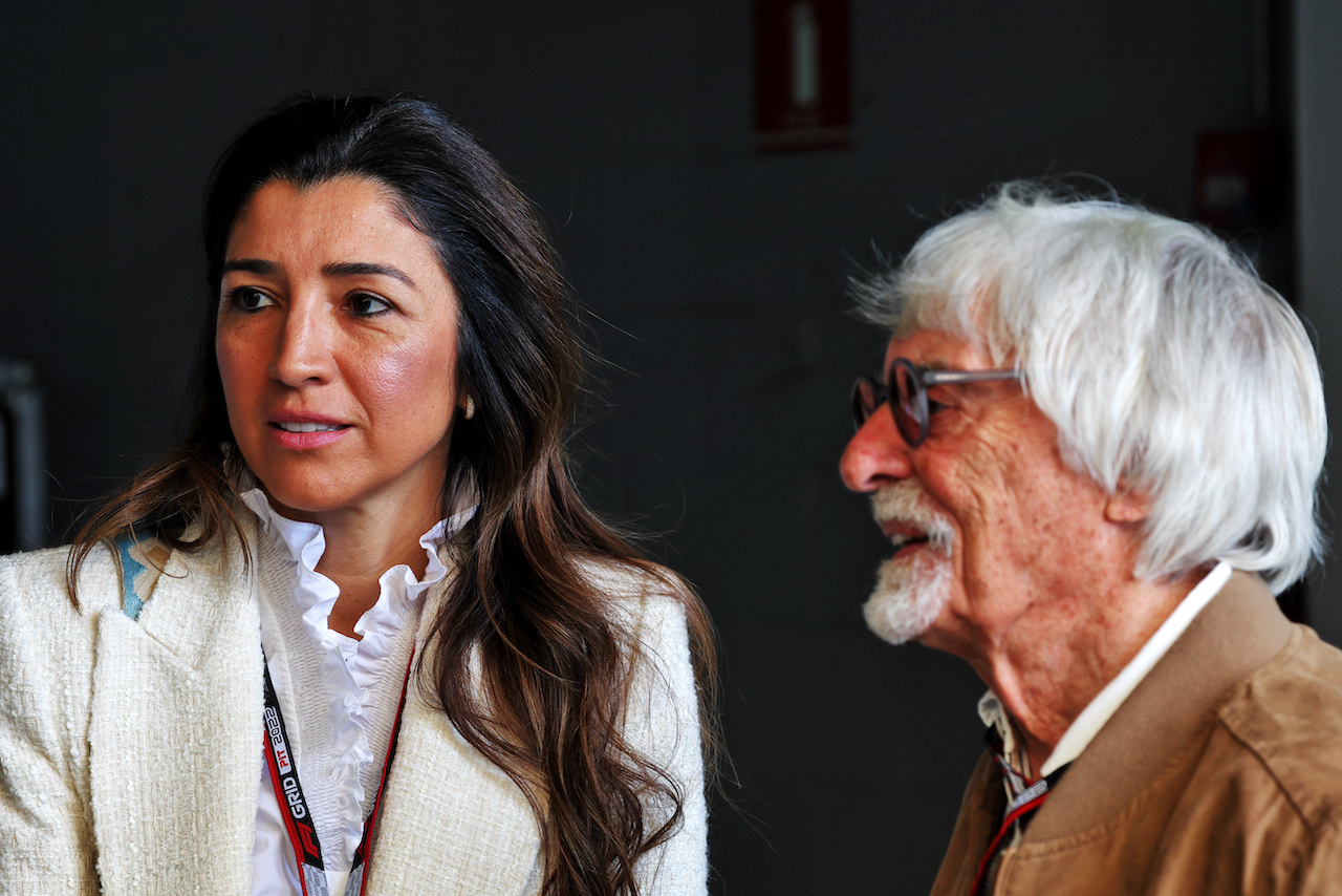 GP BRASILE, (L to R): Fabiana Flosi (BRA) with her husband Bernie Ecclestone (GBR).
10.11.2022. Formula 1 World Championship, Rd 21, Brazilian Grand Prix, Sao Paulo, Brazil, Preparation Day.
- www.xpbimages.com, EMail: requests@xpbimages.com © Copyright: Bearne / XPB Images