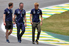 GP BRASILE, Alexander Albon (THA) Williams Racing walks the circuit with the team.
10.11.2022. Formula 1 World Championship, Rd 21, Brazilian Grand Prix, Sao Paulo, Brazil, Preparation Day.
- www.xpbimages.com, EMail: requests@xpbimages.com © Copyright: Bearne / XPB Images