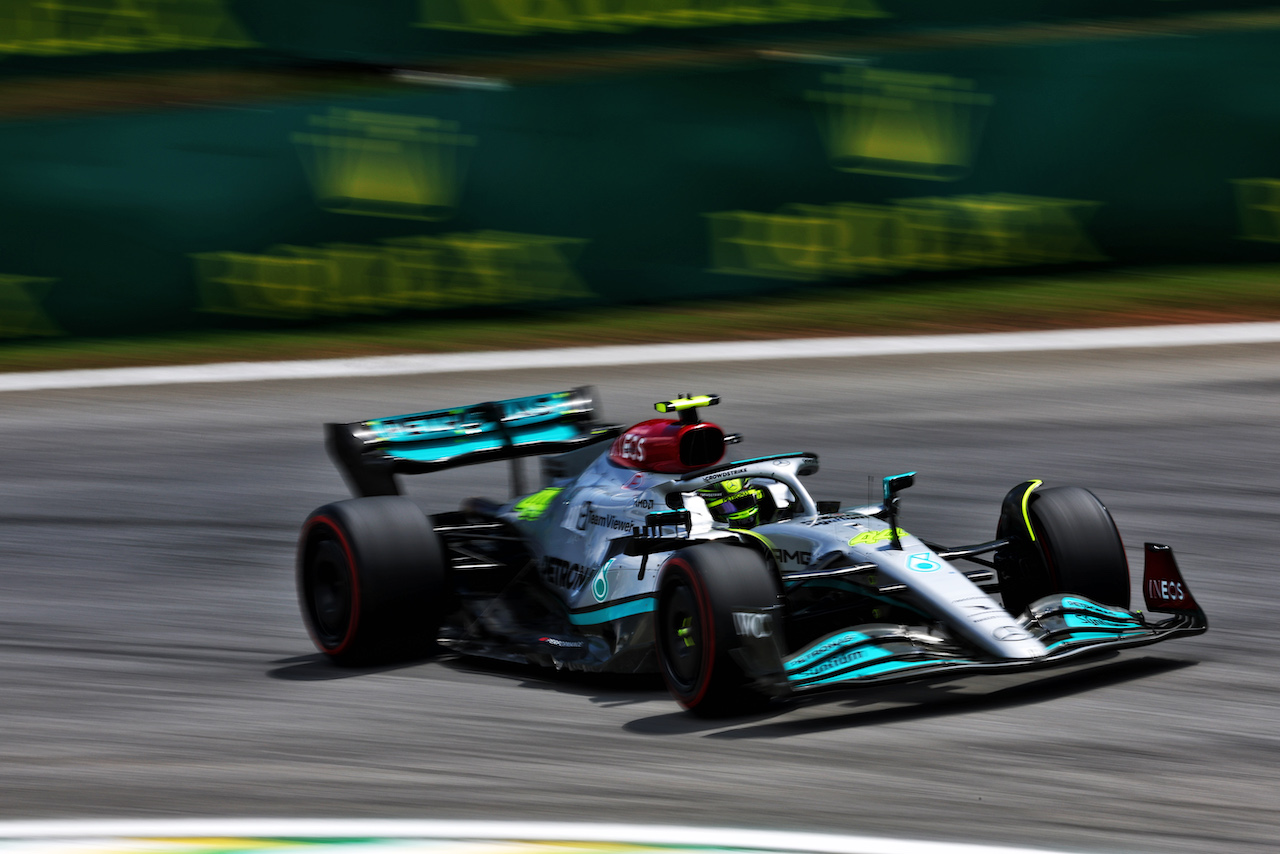 GP BRASILE, Lewis Hamilton (GBR) Mercedes AMG F1 W13.
12.11.2022. Formula 1 World Championship, Rd 21, Brazilian Grand Prix, Sao Paulo, Brazil, Sprint Day.
 - www.xpbimages.com, EMail: requests@xpbimages.com © Copyright: Coates / XPB Images