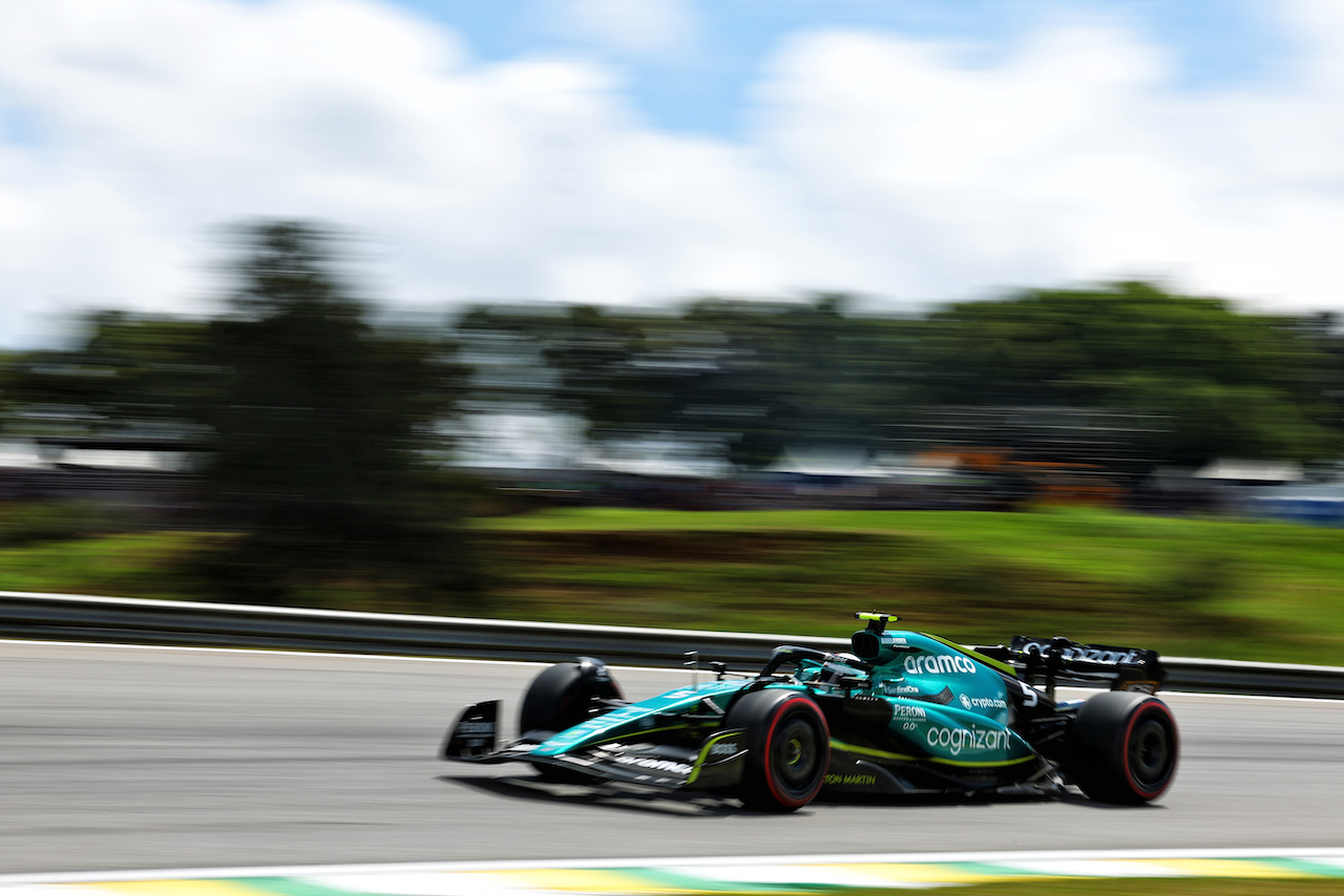 GP BRASILE, Sebastian Vettel (GER) Aston Martin F1 Team AMR22.
12.11.2022. Formula 1 World Championship, Rd 21, Brazilian Grand Prix, Sao Paulo, Brazil, Sprint Day.
 - www.xpbimages.com, EMail: requests@xpbimages.com © Copyright: Coates / XPB Images