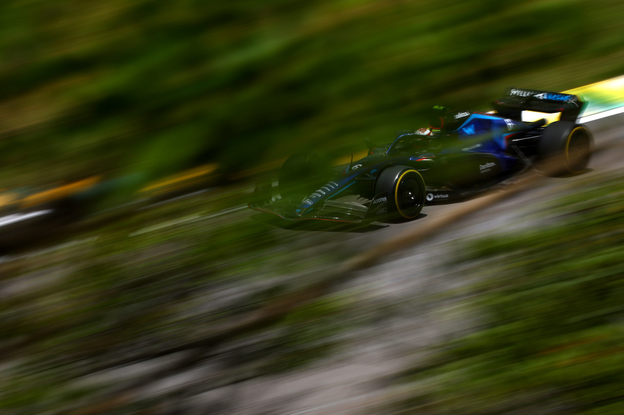 GP BRASILE, Nicholas Latifi (CDN), Williams Racing 
12.11.2022. Formula 1 World Championship, Rd 21, Brazilian Grand Prix, Sao Paulo, Brazil, Sprint Day.
- www.xpbimages.com, EMail: requests@xpbimages.com ¬© Copyright: Charniaux / XPB Images