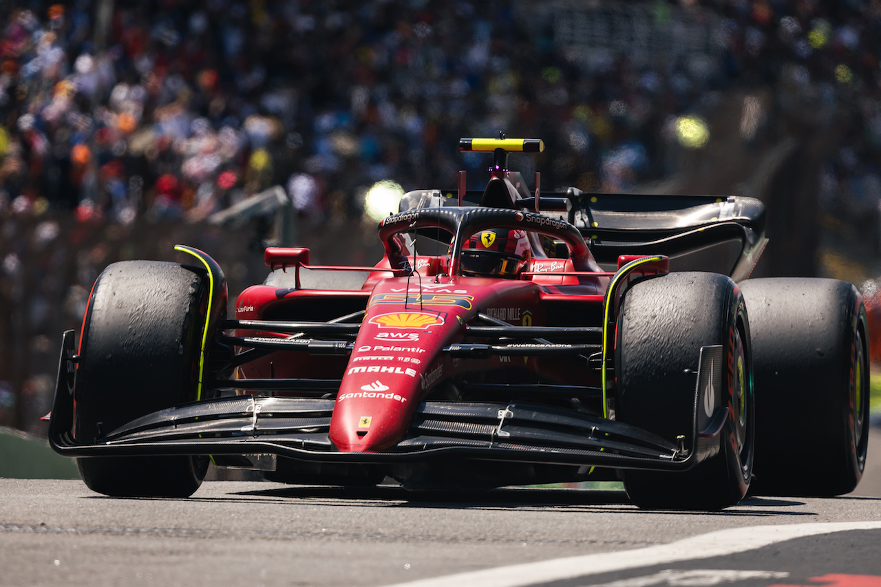 GP BRASILE, Carlos Sainz Jr (ESP) Ferrari F1-75.
12.11.2022. Formula 1 World Championship, Rd 21, Brazilian Grand Prix, Sao Paulo, Brazil, Sprint Day.
- www.xpbimages.com, EMail: requests@xpbimages.com © Copyright: Bearne / XPB Images