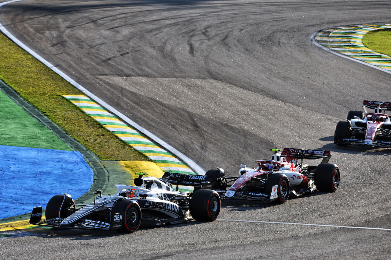 GP BRASILE, Yuki Tsunoda (JPN) AlphaTauri AT03.
12.11.2022. Formula 1 World Championship, Rd 21, Brazilian Grand Prix, Sao Paulo, Brazil, Sprint Day.
- www.xpbimages.com, EMail: requests@xpbimages.com © Copyright: Batchelor / XPB Images