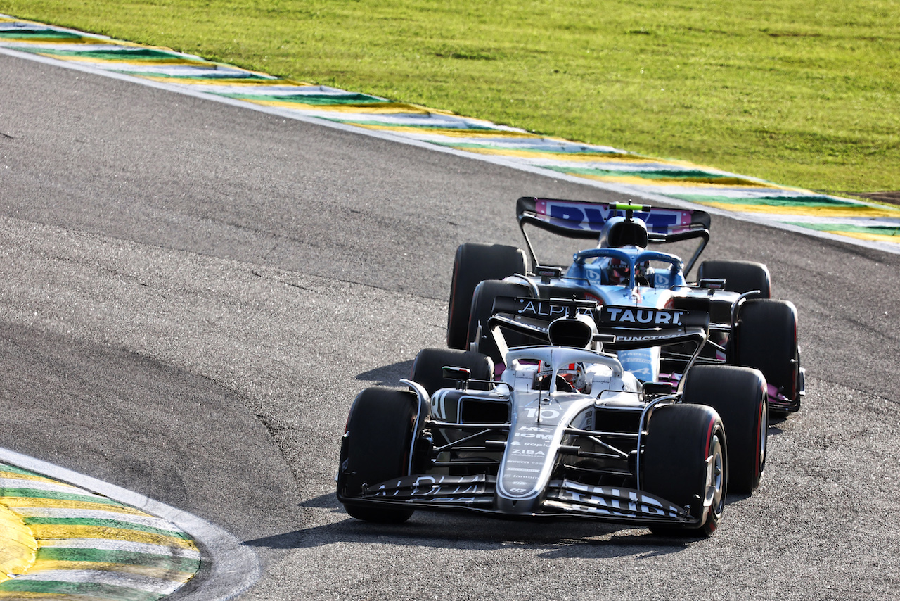 GP BRASILE, Pierre Gasly (FRA) AlphaTauri AT03.
12.11.2022. Formula 1 World Championship, Rd 21, Brazilian Grand Prix, Sao Paulo, Brazil, Sprint Day.
- www.xpbimages.com, EMail: requests@xpbimages.com © Copyright: Batchelor / XPB Images