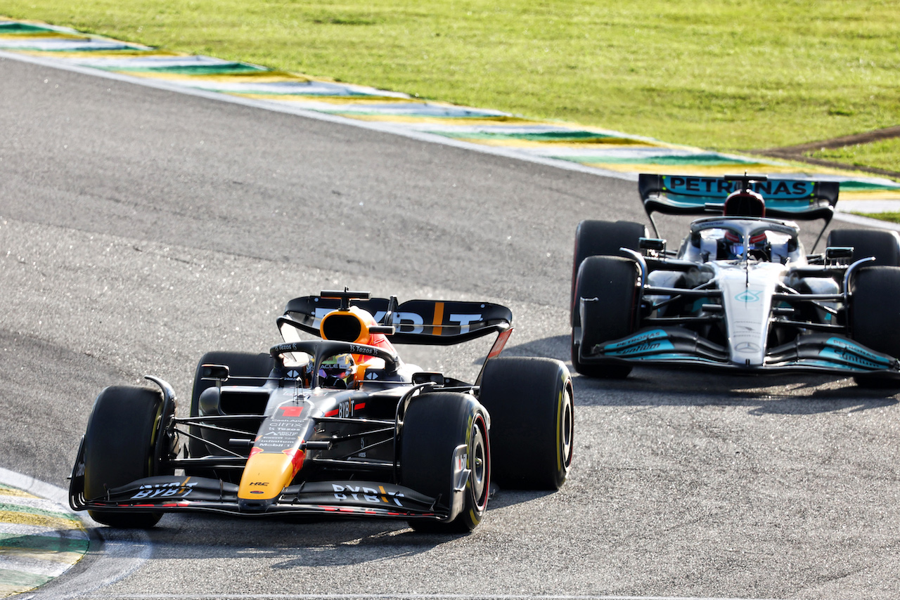 GP BRASILE, Max Verstappen (NLD) Red Bull Racing RB18.
12.11.2022. Formula 1 World Championship, Rd 21, Brazilian Grand Prix, Sao Paulo, Brazil, Sprint Day.
- www.xpbimages.com, EMail: requests@xpbimages.com © Copyright: Batchelor / XPB Images