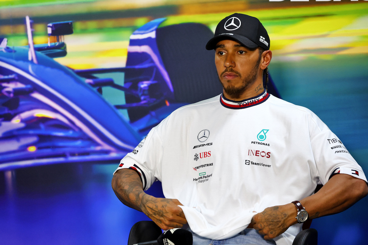 GP BRASILE, Lewis Hamilton (GBR) Mercedes AMG F1 in the post Sprint FIA Press Conference.
12.11.2022. Formula 1 World Championship, Rd 21, Brazilian Grand Prix, Sao Paulo, Brazil, Sprint Day.
- www.xpbimages.com, EMail: requests@xpbimages.com © Copyright: Batchelor / XPB Images