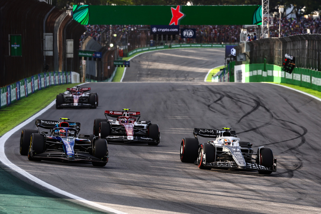 GP BRASILE, Nicholas Latifi (CDN), Williams Racing 
12.11.2022. Formula 1 World Championship, Rd 21, Brazilian Grand Prix, Sao Paulo, Brazil, Sprint Day.
- www.xpbimages.com, EMail: requests@xpbimages.com © Copyright: Charniaux / XPB Images