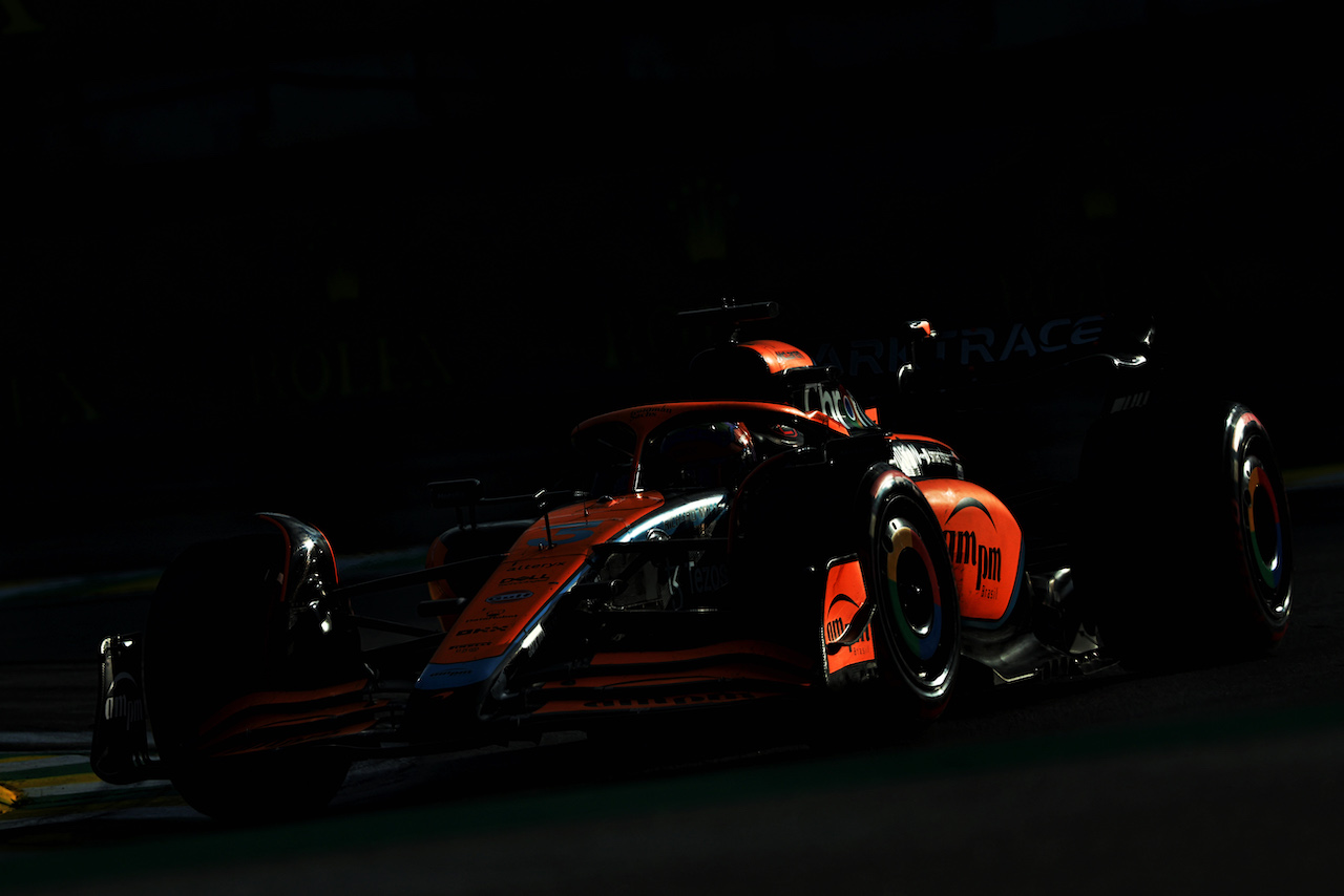 GP BRASILE, Daniel Ricciardo (AUS) McLaren MCL36.
12.11.2022. Formula 1 World Championship, Rd 21, Brazilian Grand Prix, Sao Paulo, Brazil, Sprint Day.
 - www.xpbimages.com, EMail: requests@xpbimages.com © Copyright: Coates / XPB Images