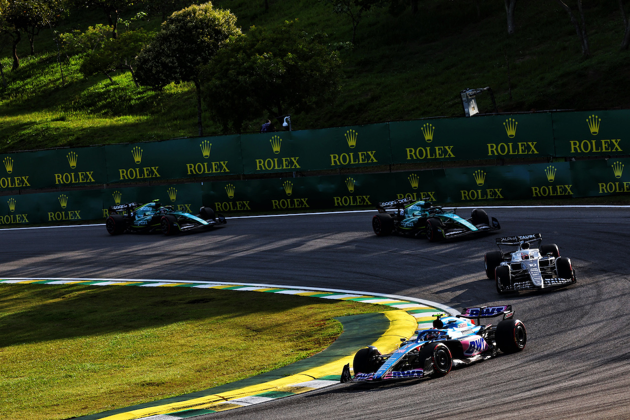 GP BRASILE, Esteban Ocon (FRA) Alpine F1 Team A522.
12.11.2022. Formula 1 World Championship, Rd 21, Brazilian Grand Prix, Sao Paulo, Brazil, Sprint Day.
 - www.xpbimages.com, EMail: requests@xpbimages.com © Copyright: Coates / XPB Images