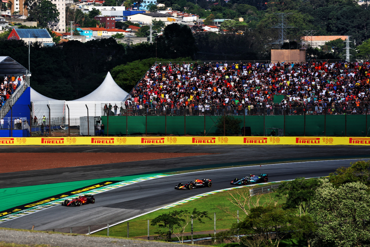 GP BRASILE, Carlos Sainz Jr (ESP) Ferrari F1-75.
12.11.2022. Formula 1 World Championship, Rd 21, Brazilian Grand Prix, Sao Paulo, Brazil, Sprint Day.
 - www.xpbimages.com, EMail: requests@xpbimages.com © Copyright: Coates / XPB Images