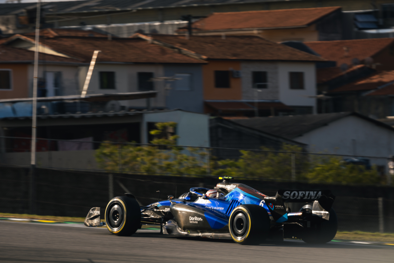 GP BRASILE, Nicholas Latifi (CDN) Williams Racing FW44.
12.11.2022. Formula 1 World Championship, Rd 21, Brazilian Grand Prix, Sao Paulo, Brazil, Sprint Day.
- www.xpbimages.com, EMail: requests@xpbimages.com © Copyright: Bearne / XPB Images