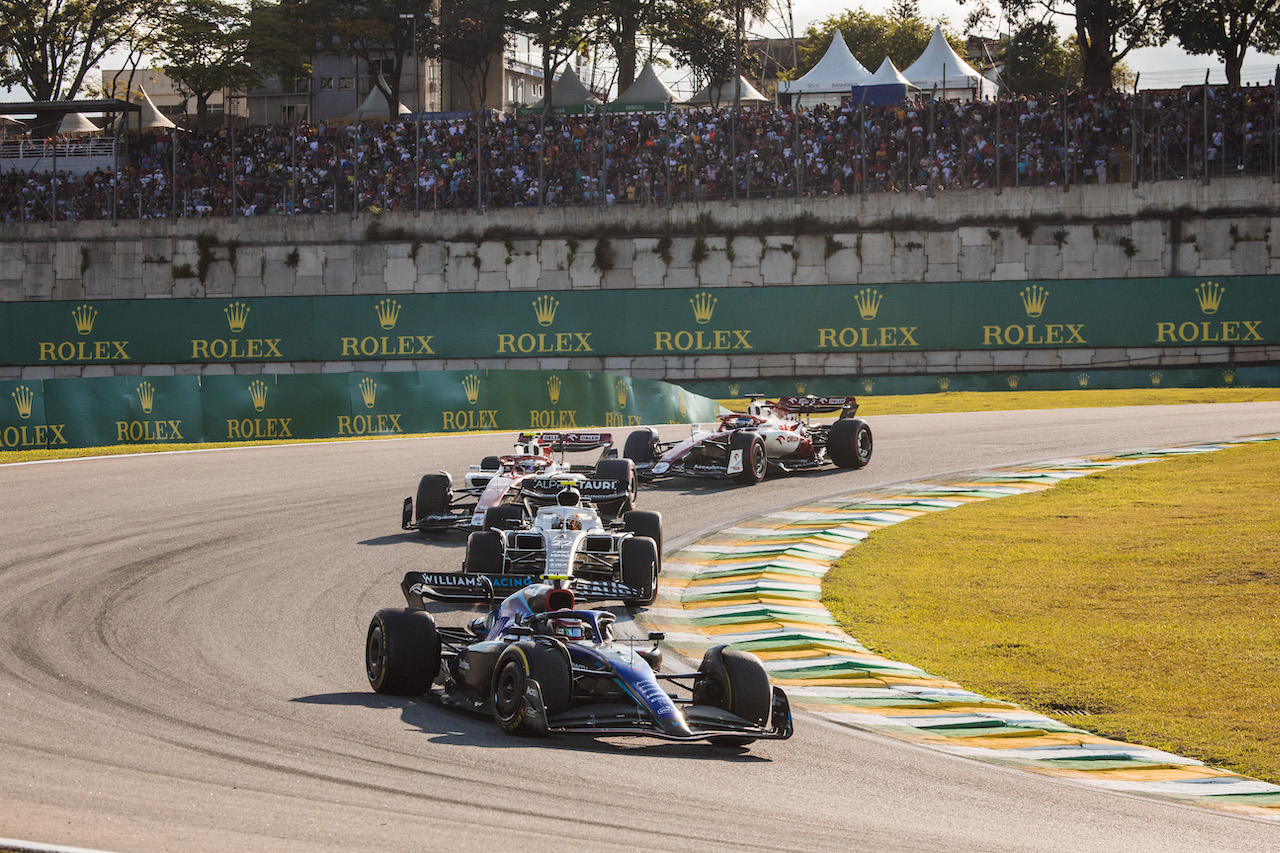 GP BRASILE, Nicholas Latifi (CDN) Williams Racing FW44.
12.11.2022. Formula 1 World Championship, Rd 21, Brazilian Grand Prix, Sao Paulo, Brazil, Sprint Day.
- www.xpbimages.com, EMail: requests@xpbimages.com © Copyright: Bearne / XPB Images