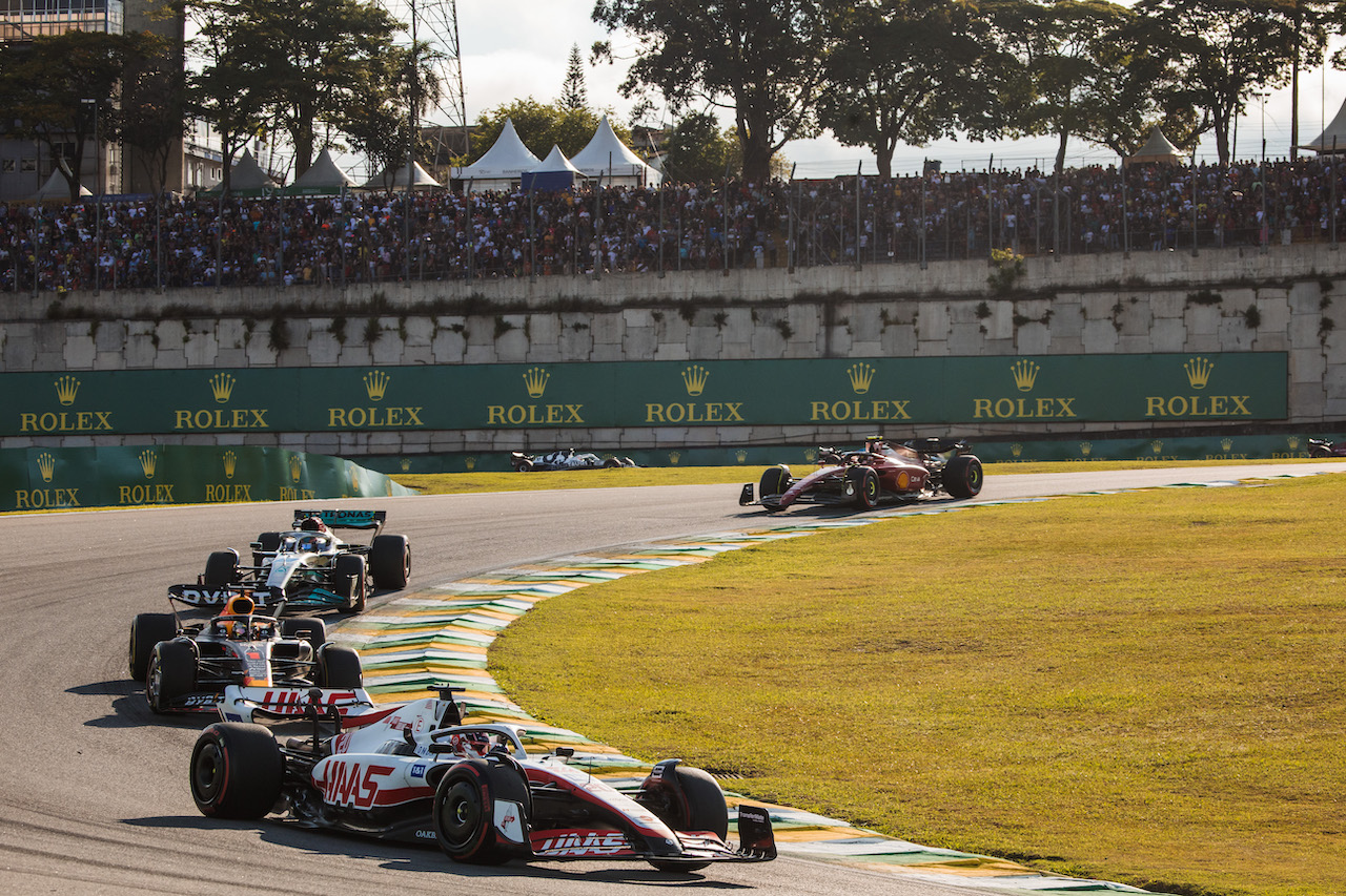 GP BRASILE, Kevin Magnussen (DEN) Haas VF-22.
12.11.2022. Formula 1 World Championship, Rd 21, Brazilian Grand Prix, Sao Paulo, Brazil, Sprint Day.
- www.xpbimages.com, EMail: requests@xpbimages.com © Copyright: Bearne / XPB Images