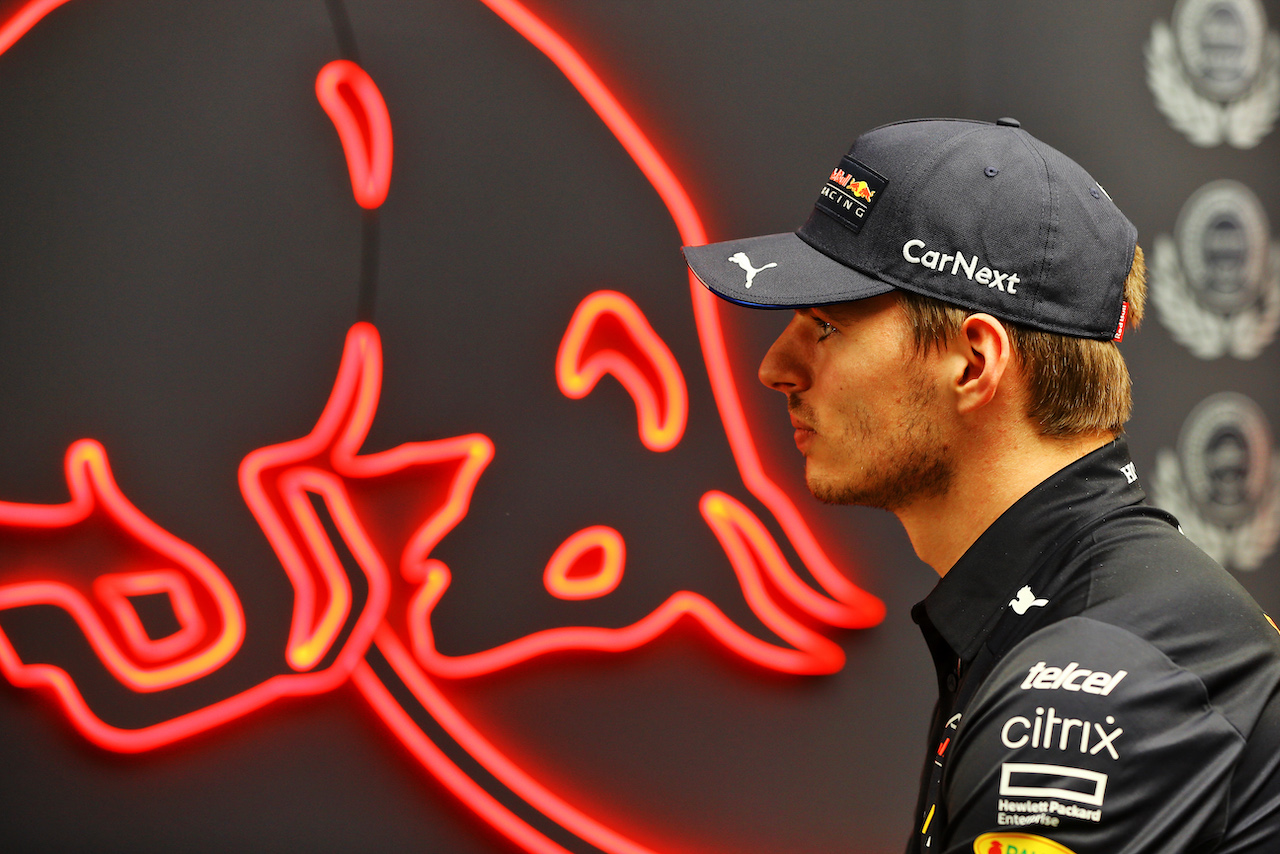 GP BRASILE, Max Verstappen (NLD) Red Bull Racing.
12.11.2022. Formula 1 World Championship, Rd 21, Brazilian Grand Prix, Sao Paulo, Brazil, Sprint Day.
- www.xpbimages.com, EMail: requests@xpbimages.com © Copyright: XPB Images
