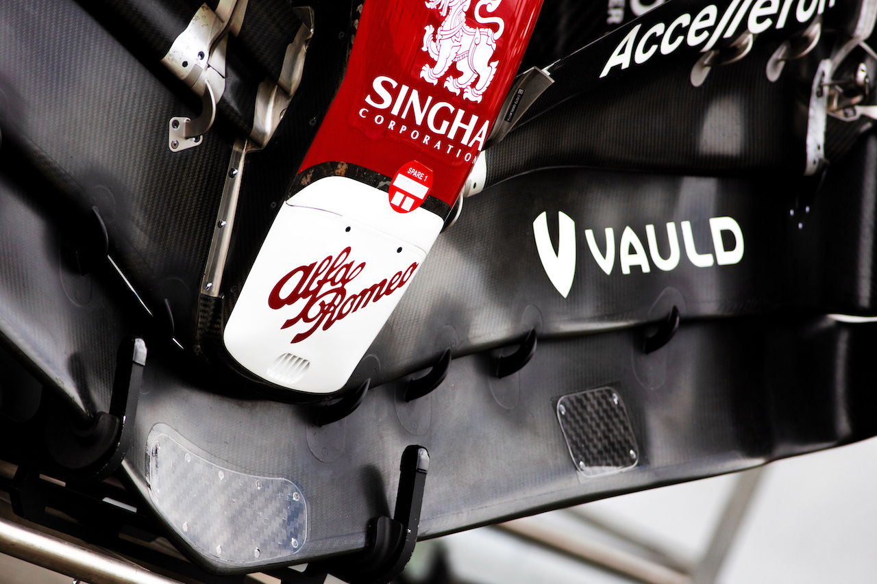 GP BRASILE, Alfa Romeo F1 Team C42 nosecone.
12.11.2022. Formula 1 World Championship, Rd 21, Brazilian Grand Prix, Sao Paulo, Brazil, Sprint Day.
- www.xpbimages.com, EMail: requests@xpbimages.com © Copyright: XPB Images