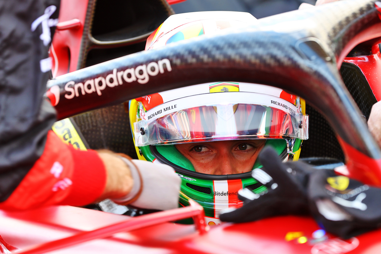 GP BRASILE, Charles Leclerc (MON) Ferrari F1-75 on the grid.
12.11.2022. Formula 1 World Championship, Rd 21, Brazilian Grand Prix, Sao Paulo, Brazil, Sprint Day.
- www.xpbimages.com, EMail: requests@xpbimages.com © Copyright: XPB Images