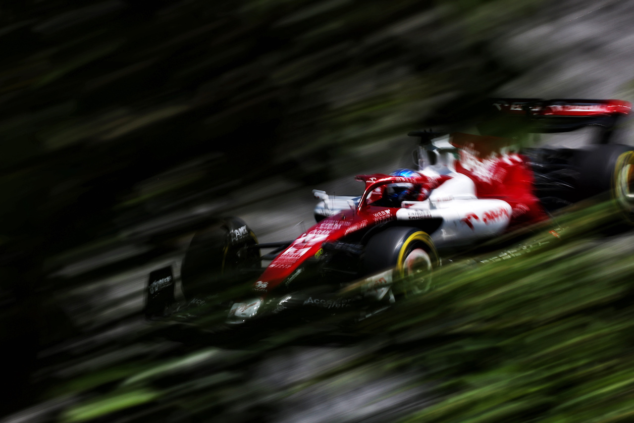 GP BRASILE, Valtteri Bottas (FIN) Alfa Romeo F1 Team C42.
12.11.2022. Formula 1 World Championship, Rd 21, Brazilian Grand Prix, Sao Paulo, Brazil, Sprint Day.
 - www.xpbimages.com, EMail: requests@xpbimages.com © Copyright: Coates / XPB Images