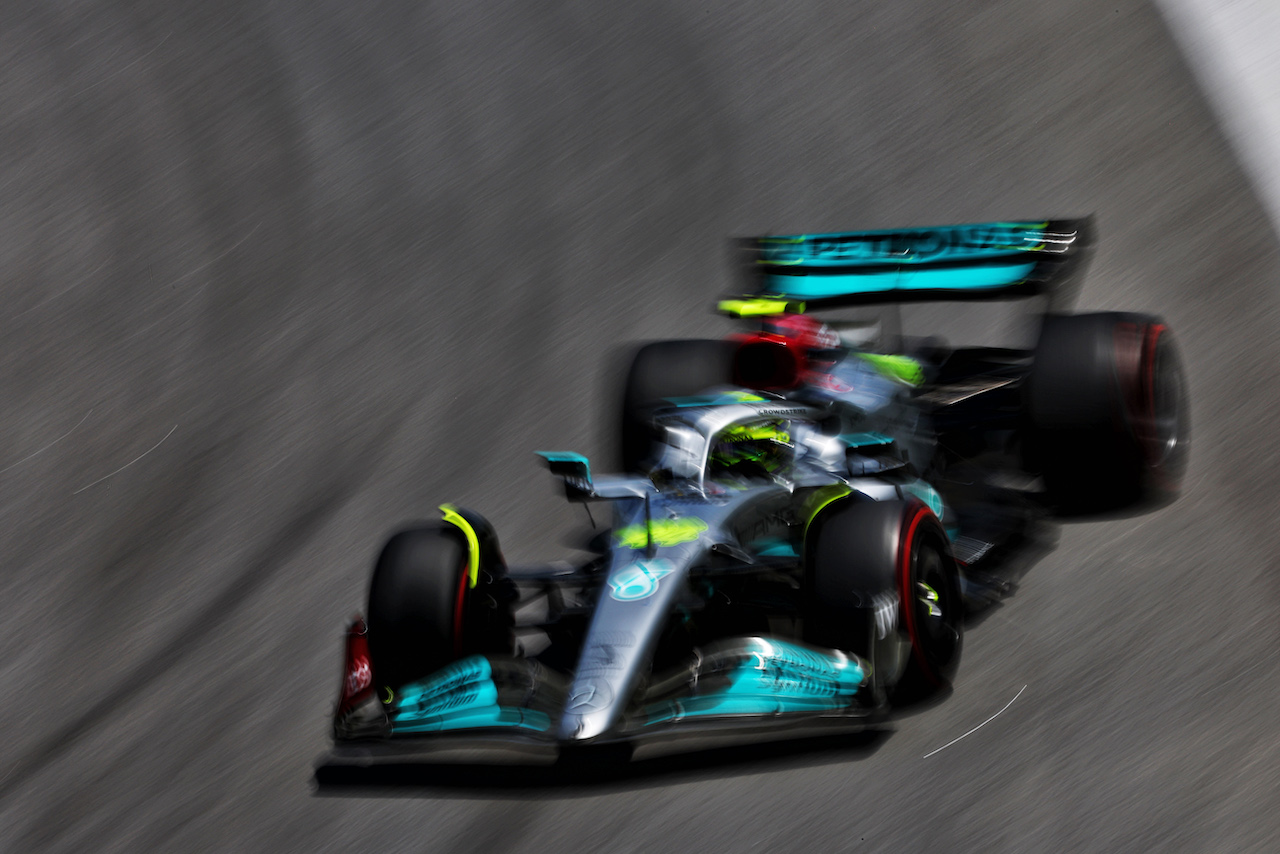 GP BRASILE, Lewis Hamilton (GBR) Mercedes AMG F1 W13.
12.11.2022. Formula 1 World Championship, Rd 21, Brazilian Grand Prix, Sao Paulo, Brazil, Sprint Day.
 - www.xpbimages.com, EMail: requests@xpbimages.com © Copyright: Coates / XPB Images