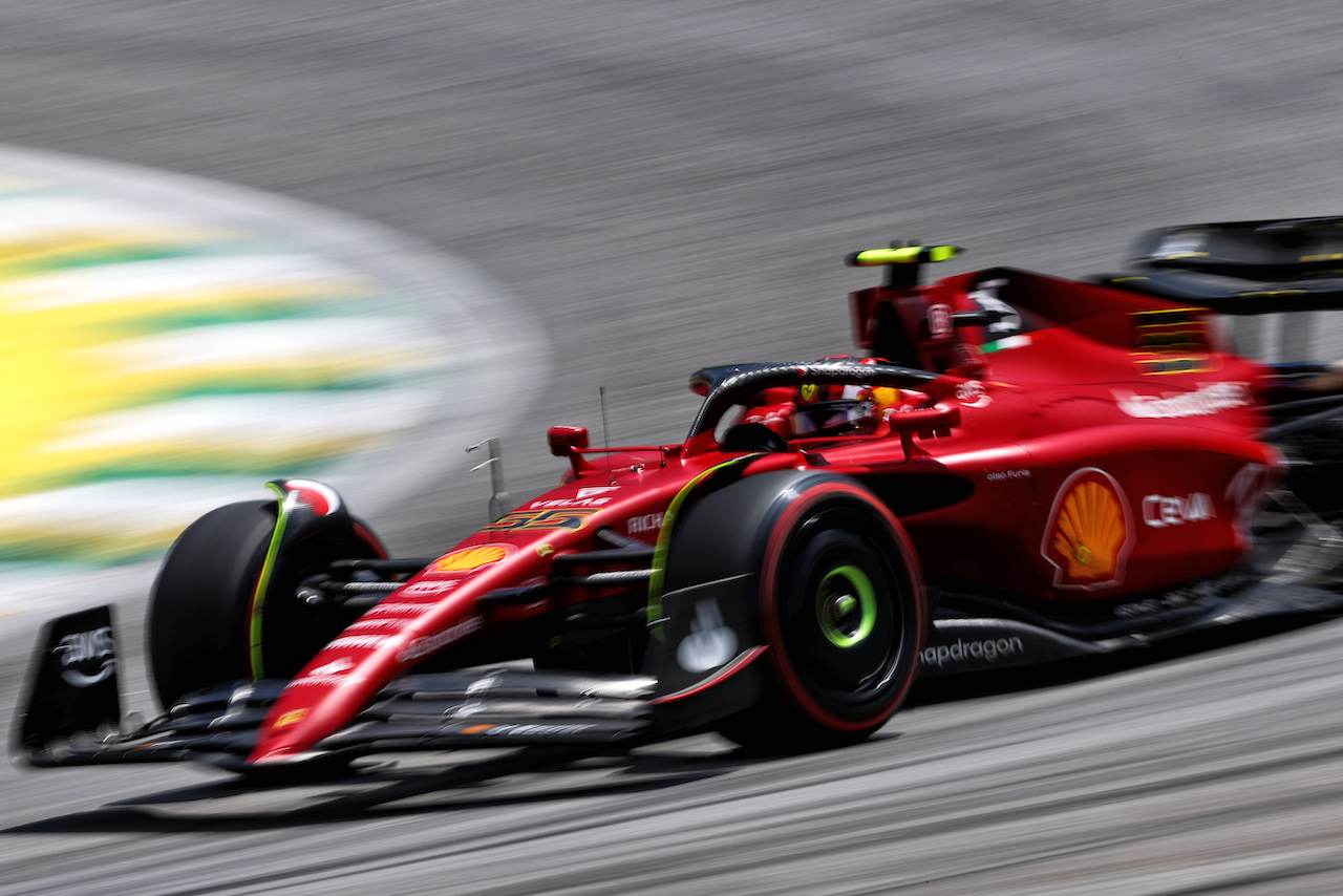 GP BRASILE, Carlos Sainz Jr (ESP) Ferrari F1-75.
12.11.2022. Formula 1 World Championship, Rd 21, Brazilian Grand Prix, Sao Paulo, Brazil, Sprint Day.
 - www.xpbimages.com, EMail: requests@xpbimages.com © Copyright: Coates / XPB Images