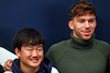 GP BRASILE, (L to R): Yuki Tsunoda (JPN) AlphaTauri with team mate Pierre Gasly (FRA) AlphaTauri.
12.11.2022. Formula 1 World Championship, Rd 21, Brazilian Grand Prix, Sao Paulo, Brazil, Sprint Day.
 - www.xpbimages.com, EMail: requests@xpbimages.com © Copyright: Coates / XPB Images