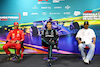 GP BRASILE, (L to R): Carlos Sainz Jr (ESP) Ferrari; George Russell (GBR) Mercedes AMG F1; e Lewis Hamilton (GBR) Mercedes AMG F1, in the post Sprint FIA Press Conference.
12.11.2022. Formula 1 World Championship, Rd 21, Brazilian Grand Prix, Sao Paulo, Brazil, Sprint Day.
- www.xpbimages.com, EMail: requests@xpbimages.com © Copyright: Batchelor / XPB Images
