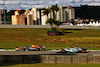 GP BRASILE, Max Verstappen (NLD) Red Bull Racing RB18 davanti a Lewis Hamilton (GBR) Mercedes AMG F1 W13.
12.11.2022. Formula 1 World Championship, Rd 21, Brazilian Grand Prix, Sao Paulo, Brazil, Sprint Day.
 - www.xpbimages.com, EMail: requests@xpbimages.com © Copyright: Coates / XPB Images