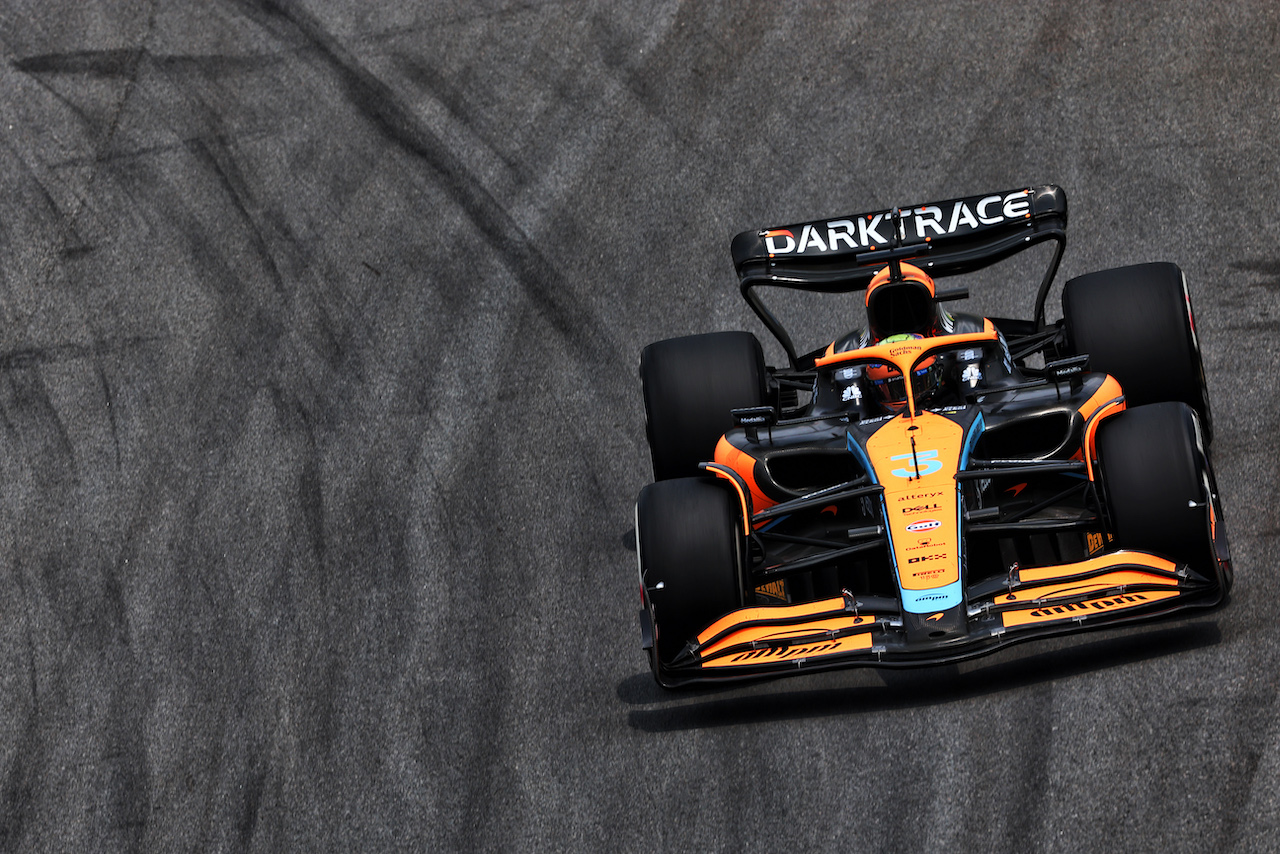 GP BRASILE, Daniel Ricciardo (AUS) McLaren MCL36.
11.11.2022. Formula 1 World Championship, Rd 21, Brazilian Grand Prix, Sao Paulo, Brazil, Qualifiche Day.
 - www.xpbimages.com, EMail: requests@xpbimages.com © Copyright: Coates / XPB Images
