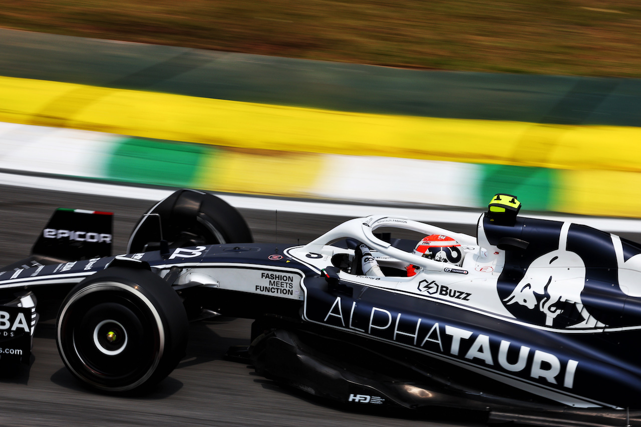 GP BRASILE, Yuki Tsunoda (JPN) AlphaTauri AT03.
11.11.2022. Formula 1 World Championship, Rd 21, Brazilian Grand Prix, Sao Paulo, Brazil, Qualifiche Day.
 - www.xpbimages.com, EMail: requests@xpbimages.com © Copyright: Coates / XPB Images