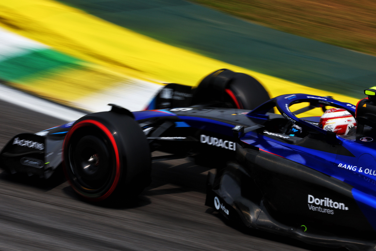 GP BRASILE, Nicholas Latifi (CDN) Williams Racing FW44.
11.11.2022. Formula 1 World Championship, Rd 21, Brazilian Grand Prix, Sao Paulo, Brazil, Qualifiche Day.
 - www.xpbimages.com, EMail: requests@xpbimages.com © Copyright: Coates / XPB Images