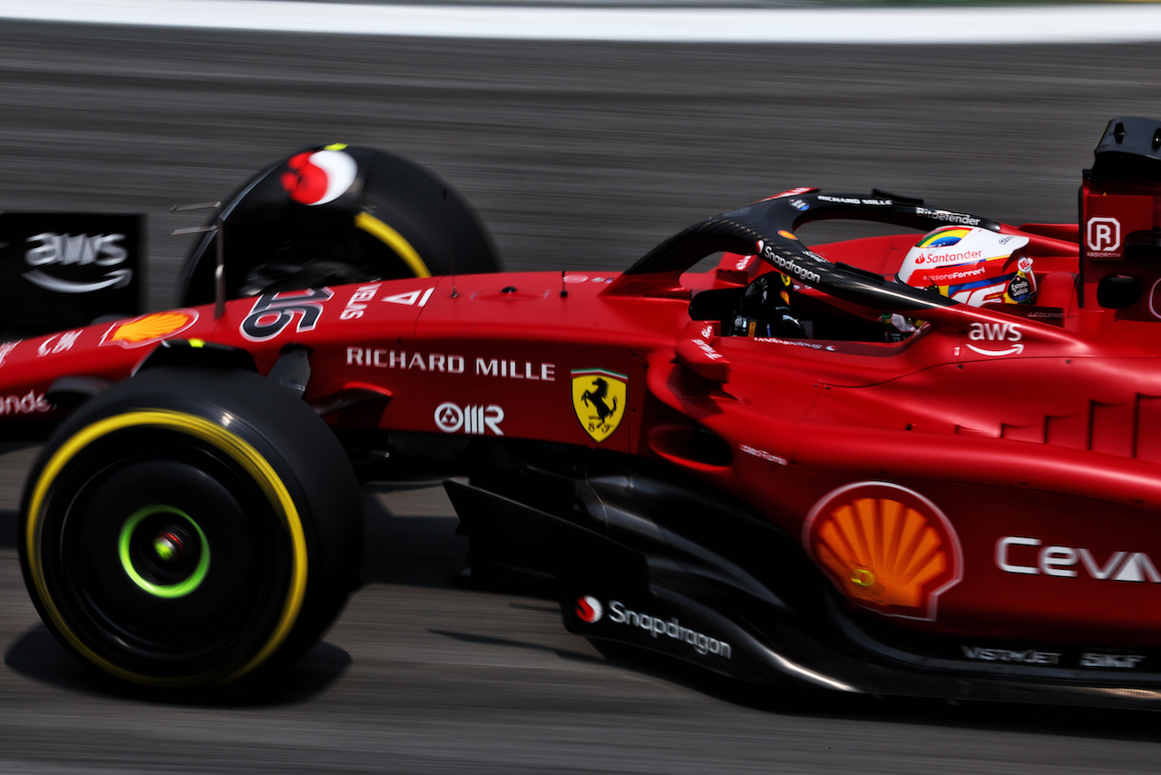 GP BRASILE, Charles Leclerc (MON) Ferrari F1-75.
11.11.2022. Formula 1 World Championship, Rd 21, Brazilian Grand Prix, Sao Paulo, Brazil, Qualifiche Day.
 - www.xpbimages.com, EMail: requests@xpbimages.com © Copyright: Coates / XPB Images