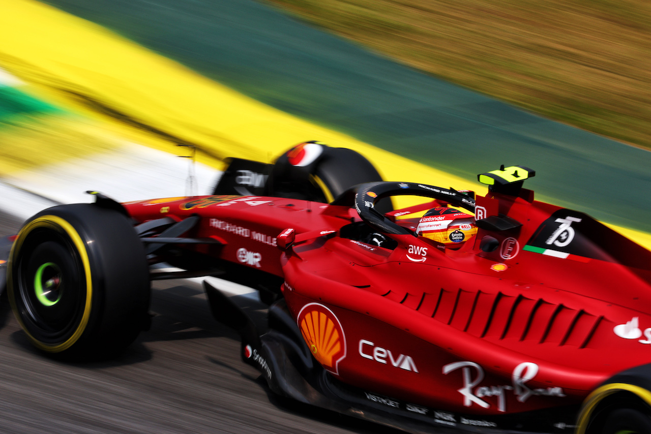 GP BRASILE, Carlos Sainz Jr (ESP) Ferrari F1-75.
11.11.2022. Formula 1 World Championship, Rd 21, Brazilian Grand Prix, Sao Paulo, Brazil, Qualifiche Day.
 - www.xpbimages.com, EMail: requests@xpbimages.com © Copyright: Coates / XPB Images