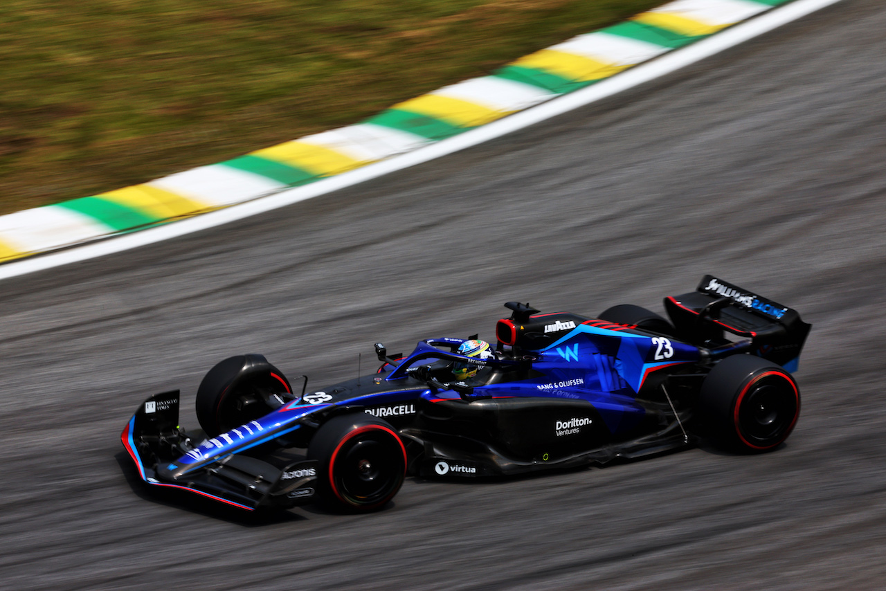 GP BRASILE, Alexander Albon (THA) Williams Racing FW44.
11.11.2022. Formula 1 World Championship, Rd 21, Brazilian Grand Prix, Sao Paulo, Brazil, Qualifiche Day.
 - www.xpbimages.com, EMail: requests@xpbimages.com © Copyright: Coates / XPB Images