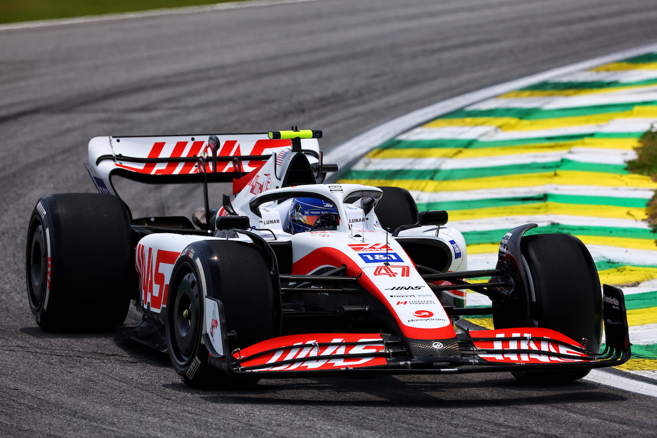 GP BRASILE, Mick Schumacher (GER) Haas VF-22.
11.11.2022. Formula 1 World Championship, Rd 21, Brazilian Grand Prix, Sao Paulo, Brazil, Qualifiche Day.
- www.xpbimages.com, EMail: requests@xpbimages.com © Copyright: XPB Images