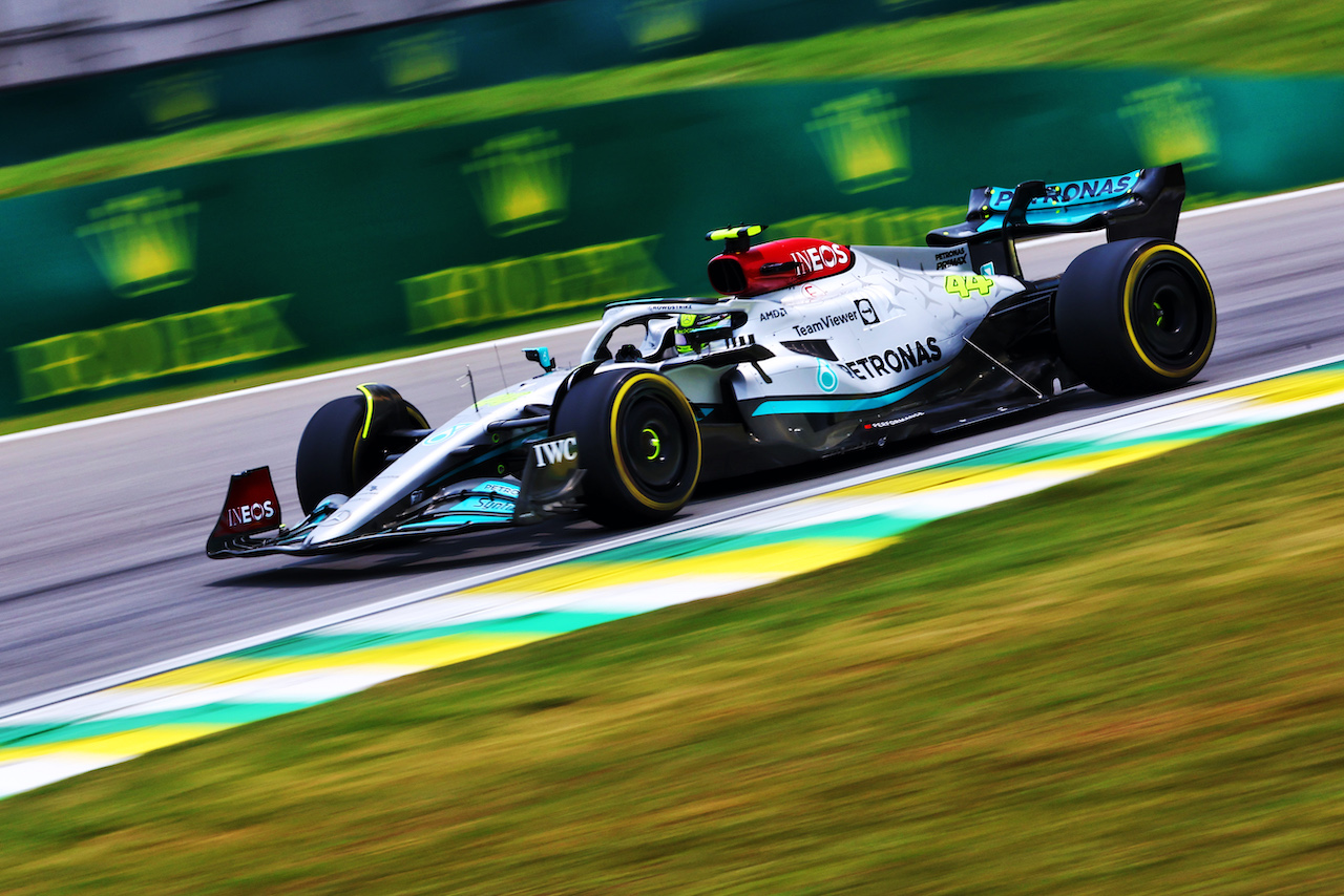 GP BRASILE, Lewis Hamilton (GBR) Mercedes AMG F1 W13.
11.11.2022. Formula 1 World Championship, Rd 21, Brazilian Grand Prix, Sao Paulo, Brazil, Qualifiche Day.
- www.xpbimages.com, EMail: requests@xpbimages.com © Copyright: XPB Images
