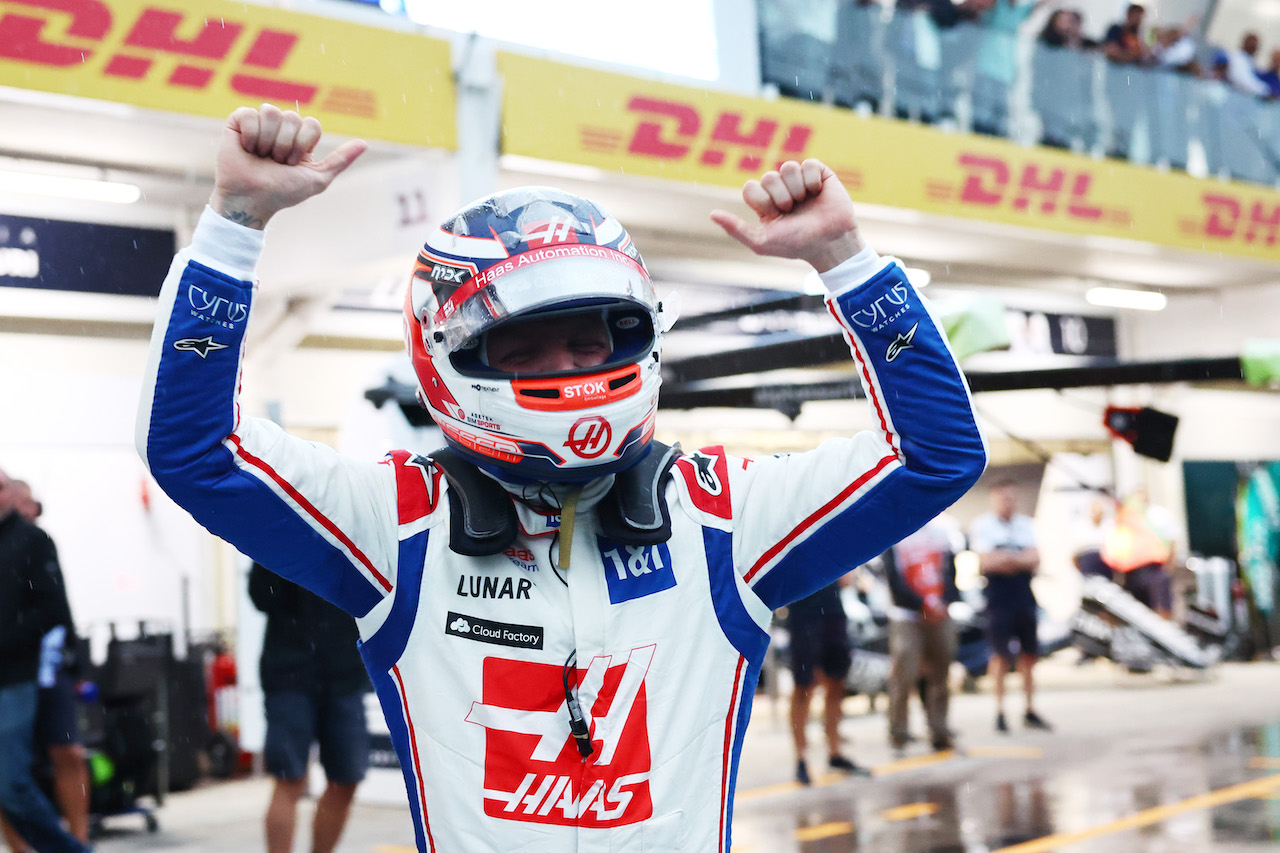 GP BRASILE, Pole position for Kevin Magnussen (DEN) Haas.
11.11.2022. Formula 1 World Championship, Rd 21, Brazilian Grand Prix, Sao Paulo, Brazil, Qualifiche Day.
- www.xpbimages.com, EMail: requests@xpbimages.com ¬© Copyright: Batchelor / XPB Images