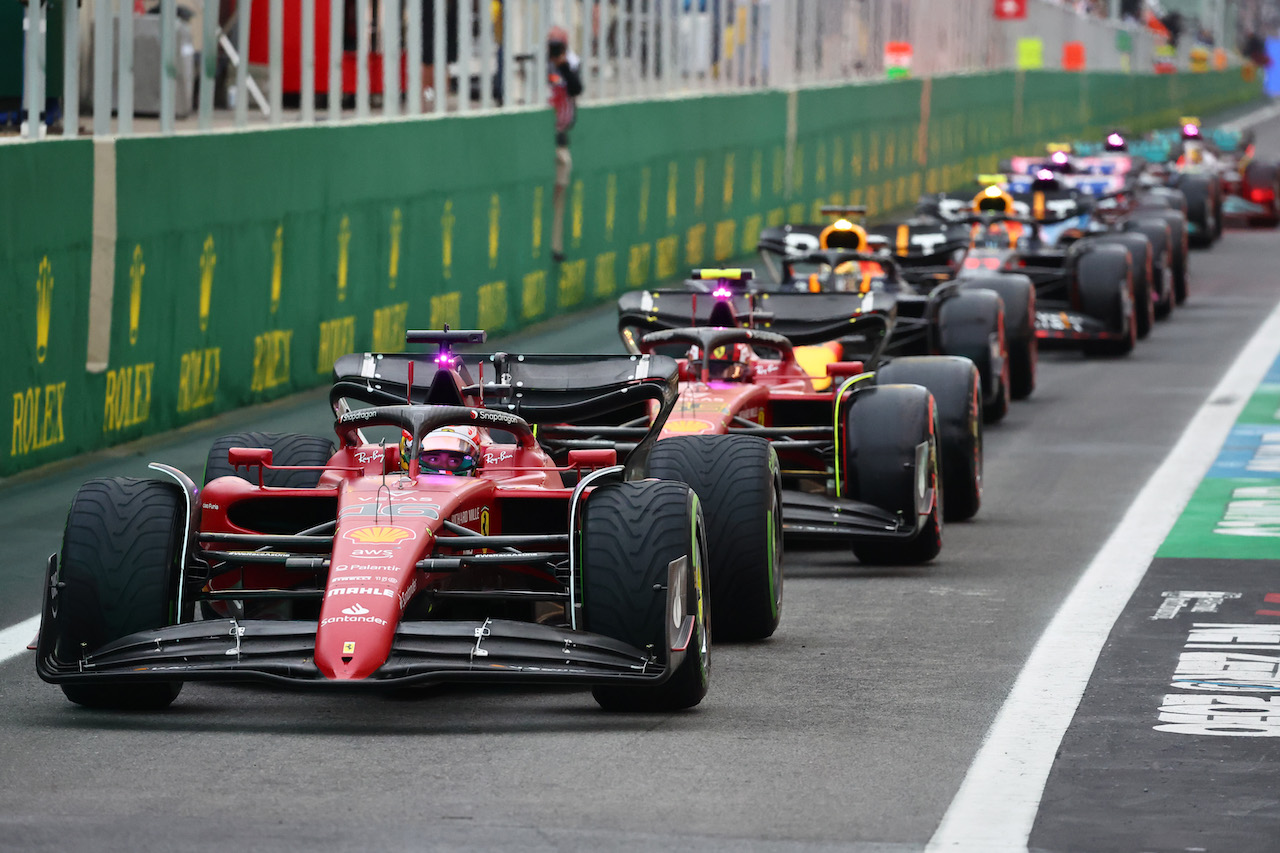 GP BRASILE, Charles Leclerc (MON) Ferrari F1-75, the only driver on intermediate tyres in Q3.
11.11.2022. Formula 1 World Championship, Rd 21, Brazilian Grand Prix, Sao Paulo, Brazil, Qualifiche Day.
- www.xpbimages.com, EMail: requests@xpbimages.com ¬© Copyright: Batchelor / XPB Images