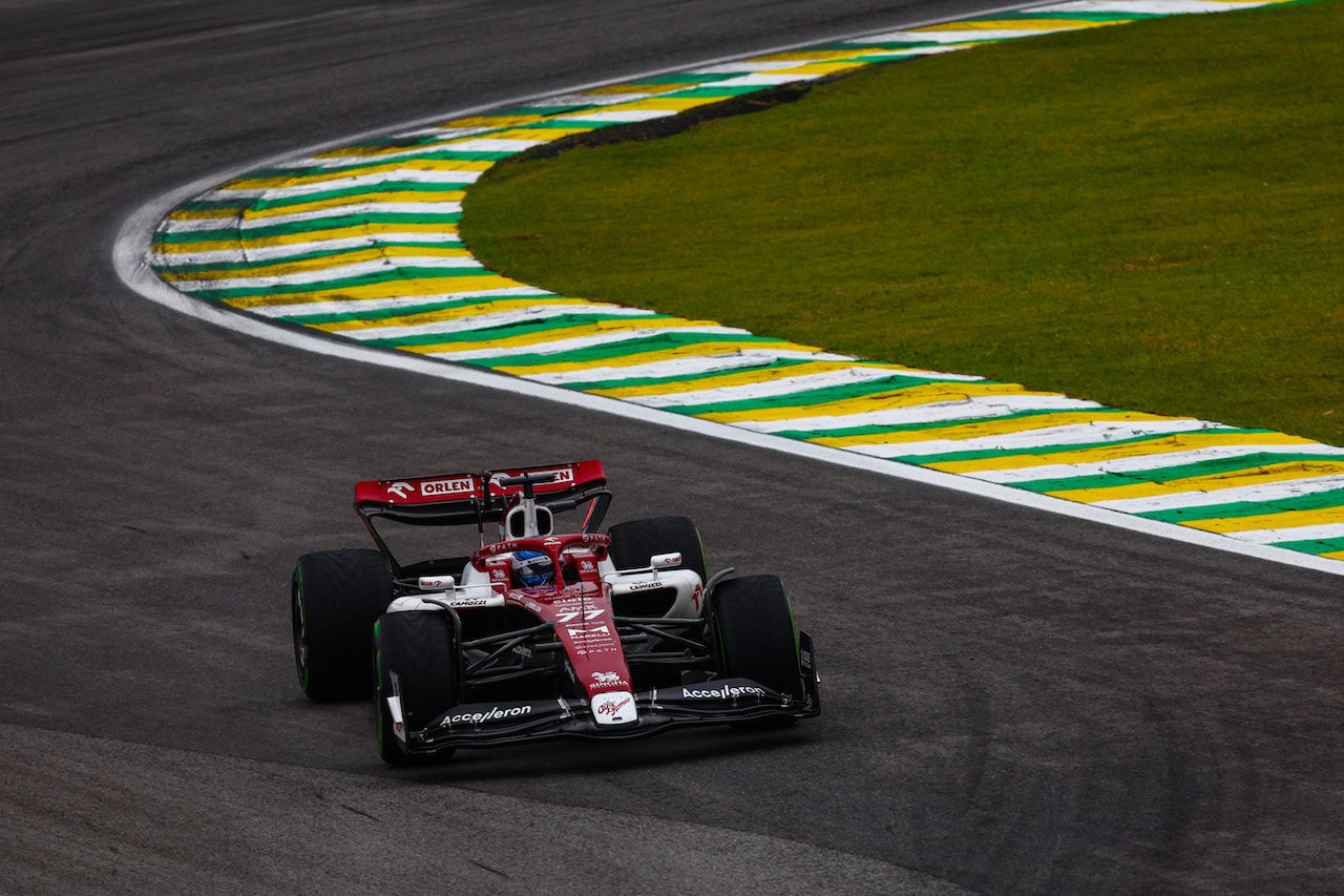 GP BRASILE, Valtteri Bottas (FIN), Alfa Romeo Racing 
11.11.2022. Formula 1 World Championship, Rd 21, Brazilian Grand Prix, Sao Paulo, Brazil, Qualifiche Day.
- www.xpbimages.com, EMail: requests@xpbimages.com ¬© Copyright: Charniaux / XPB Images