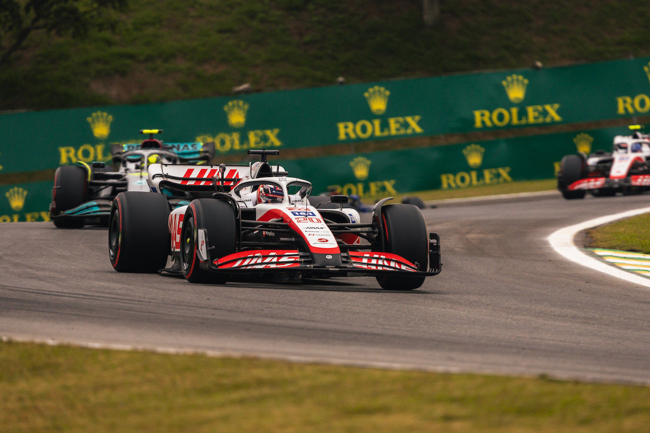 GP BRASILE, Kevin Magnussen (DEN) Haas VF-22.
11.11.2022. Formula 1 World Championship, Rd 21, Brazilian Grand Prix, Sao Paulo, Brazil, Qualifiche Day.
- www.xpbimages.com, EMail: requests@xpbimages.com © Copyright: Bearne / XPB Images