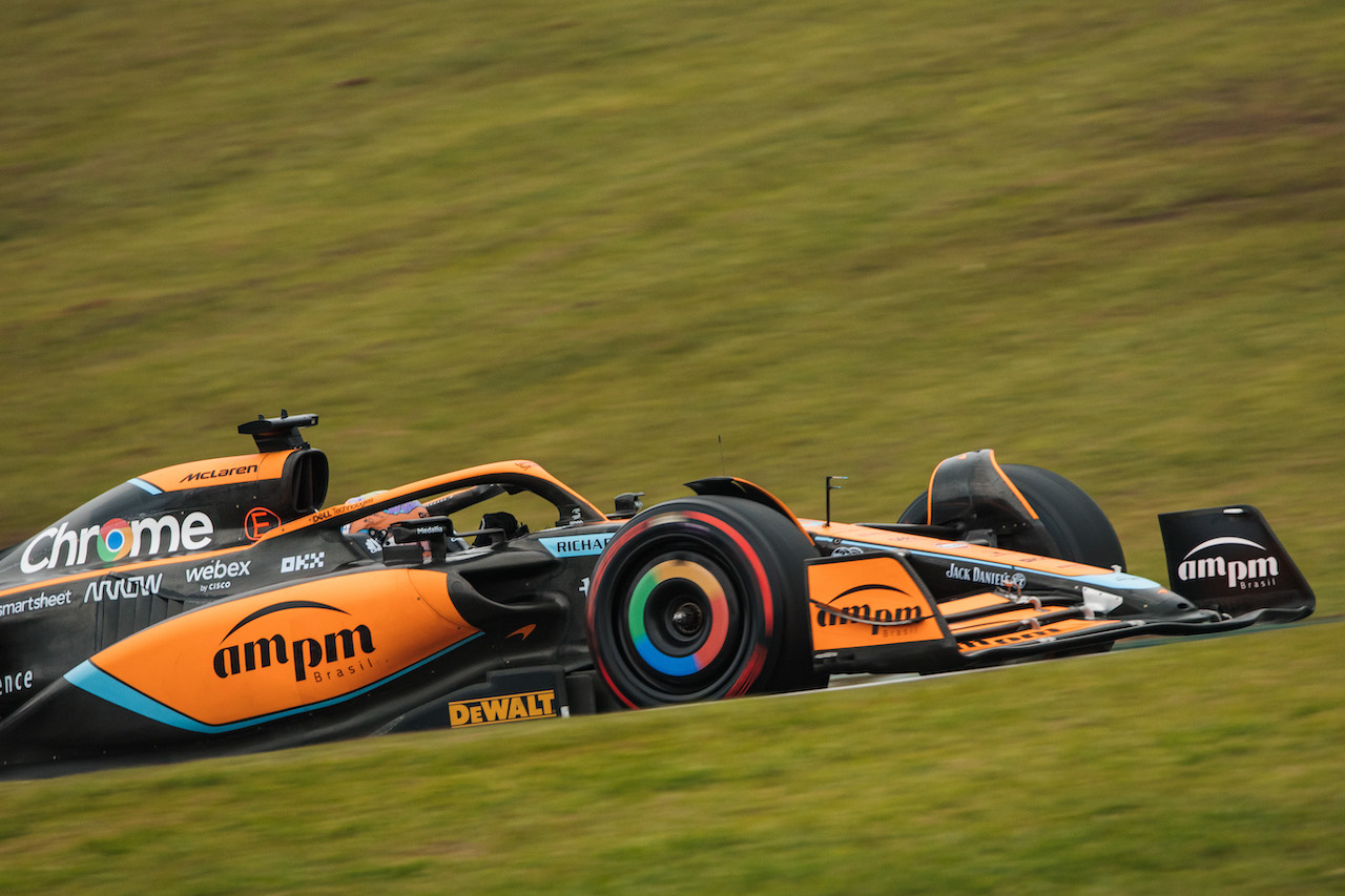 GP BRASILE, Daniel Ricciardo (AUS) McLaren MCL36.
11.11.2022. Formula 1 World Championship, Rd 21, Brazilian Grand Prix, Sao Paulo, Brazil, Qualifiche Day.
- www.xpbimages.com, EMail: requests@xpbimages.com © Copyright: Bearne / XPB Images