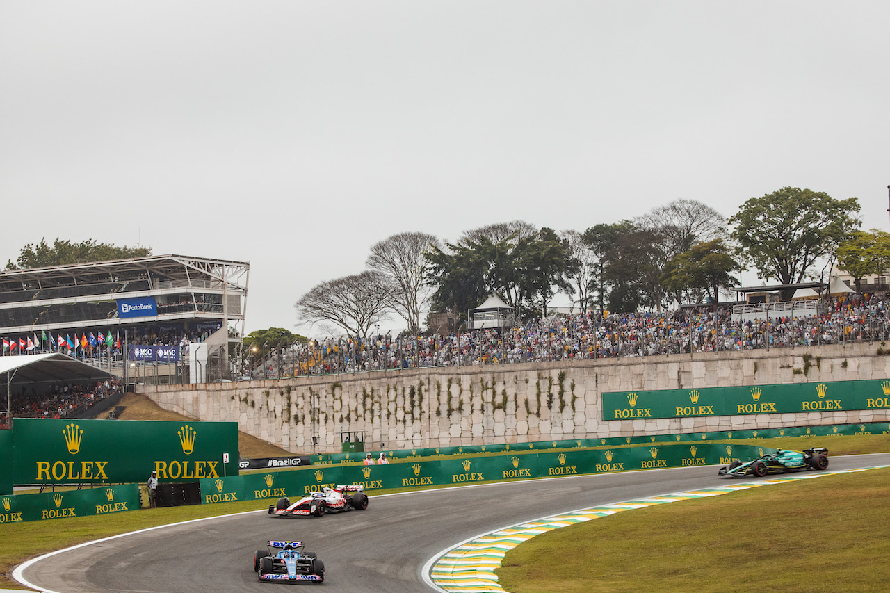GP BRASILE, Esteban Ocon (FRA) Alpine F1 Team A522.
11.11.2022. Formula 1 World Championship, Rd 21, Brazilian Grand Prix, Sao Paulo, Brazil, Qualifiche Day.
- www.xpbimages.com, EMail: requests@xpbimages.com © Copyright: Bearne / XPB Images