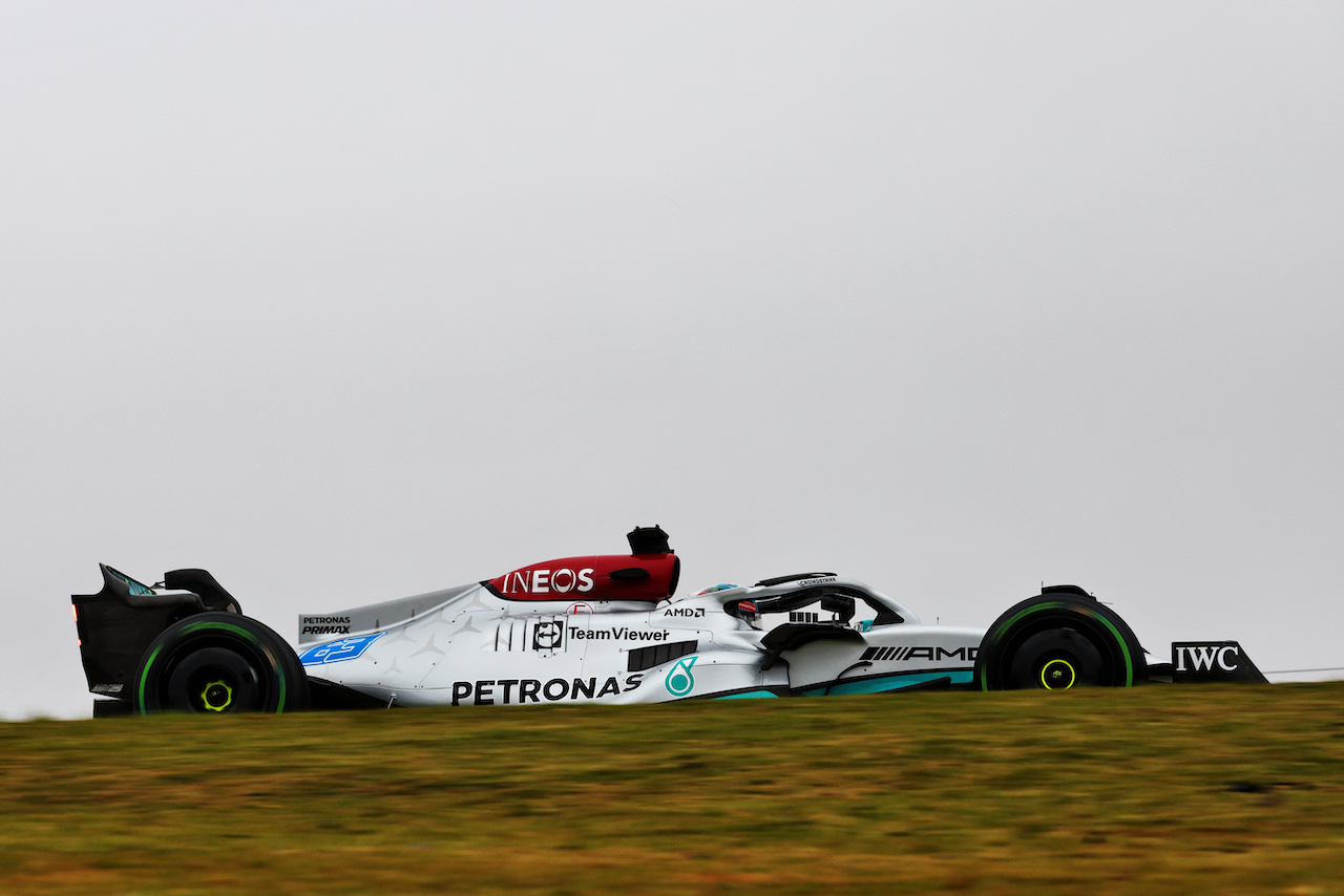 GP BRASILE, George Russell (GBR) Mercedes AMG F1 W13.
11.11.2022. Formula 1 World Championship, Rd 21, Brazilian Grand Prix, Sao Paulo, Brazil, Qualifiche Day.
 - www.xpbimages.com, EMail: requests@xpbimages.com © Copyright: Coates / XPB Images