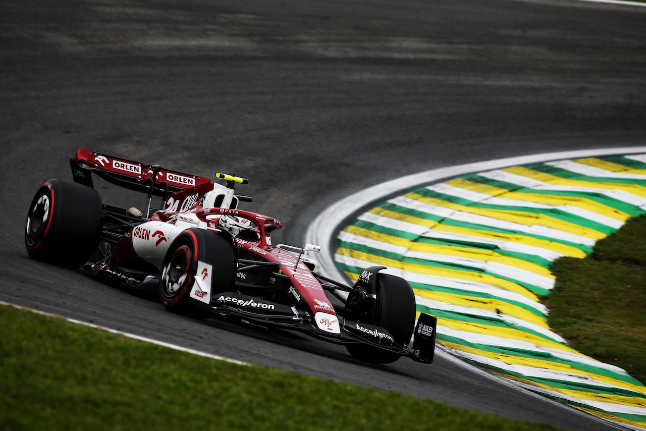 GP BRASILE, Guanyu Zhou (CHN) Alfa Romeo F1 Team C42.
11.11.2022. Formula 1 World Championship, Rd 21, Brazilian Grand Prix, Sao Paulo, Brazil, Qualifiche Day.
- www.xpbimages.com, EMail: requests@xpbimages.com © Copyright: XPB Images