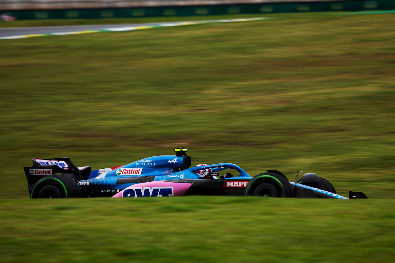 GP BRASILE, Esteban Ocon (FRA) Alpine F1 Team A522.
11.11.2022. Formula 1 World Championship, Rd 21, Brazilian Grand Prix, Sao Paulo, Brazil, Qualifiche Day.
- www.xpbimages.com, EMail: requests@xpbimages.com © Copyright: XPB Images